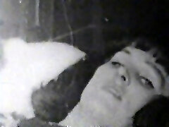 Heavenly cowgirl in a 3 way getting screwed close up Heavenly cowgirl in a 3 way getting screwed close up