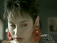 Jummy pale skin short haired brunette on the bed with her man Jummy pale skin short haired brunette on the bed with her man