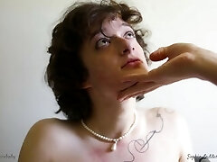 A Sadomasochistic FemDomme's Hand