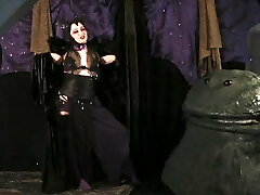 Lady LaVore & Malificent are La Vore Damsel 