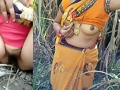 New best indian desi Village bhabhi outdoor pissing pornography