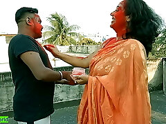 18yrs Tamil boy fucking 2 beautiful cougar bhabhis together at Holi festival