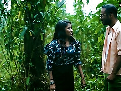 Boyfriend pokes Desi Pornstar The StarSudipa in the open Jungle for cum into her Mouth ( Hindi Audio )