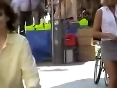 Without panties displaying her pussy Without panties displaying her pussy