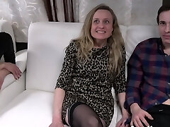 FamilyScrew Cumming Together As A Family At A Swingers Pub