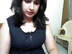 Desi Busty Hotty Unveiling With Moaning Voice