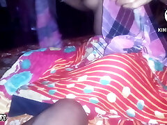 Gaon ki adheru umra ki bhabhi ko dude bhar ke Kiya chudai Gaon ki adheru umra ki bhabhi ko dude bhar ke Kiya chudai