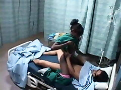 enfermera cachonda se folla al paciente