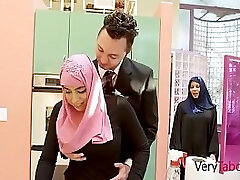Arab step Daughter In Hijab Screws Ella Knox