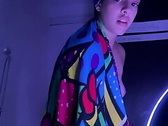 Hot Arab playing with her pussy Hot Arab playing with her pussy