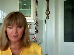Mature blonde housewife flashing her hairy older pussy on cam
