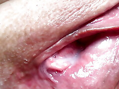 Her swollen cream-colored cunt is delicious! Eating a aroused puffy pussy. Creampie. Female orgasm. Extreme close-up.