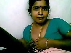 Horny man has joy with his jummy indian slut on bed