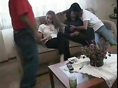 Dad - Daughter-in-law - Mom - Son Dad - Daughter-in-law - Mom - Son