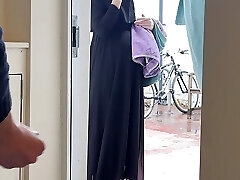 SCARED BUT Nosey! Muslim pregnant neighbour in niqab caught me jerking off and asked me to let her knead my uncut penis SCARED BUT Nosey! Muslim pregnant neighbour in niqab caught me jerking off and asked me to let her knead my uncut penis