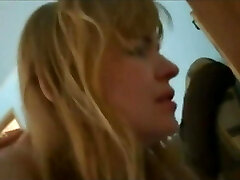 bank employee JP Morgan Chase pulverizes her boss bank employee JP Morgan Chase pulverizes her boss