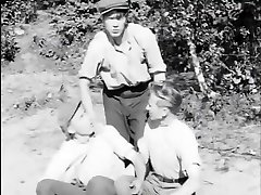 Tytot ja pojat samasta kylasta (1951)