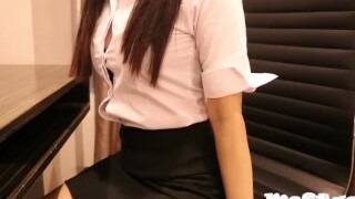 Office Break Hot Sex with Sexy Pinay Assistant