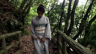 JAV outdoor exposure in kimono followed by dt Subtitles JAV outdoor exposure in kimono followed by dt Subtitles
