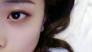 Sao girl live fucks to satiate fans in various poses Sao girl live fucks to satiate fans in various poses