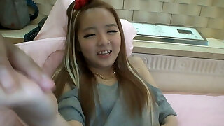 Reina : Gutsy and Rebellious Female Fivesome Creampie Gangbang Bar - Part.1