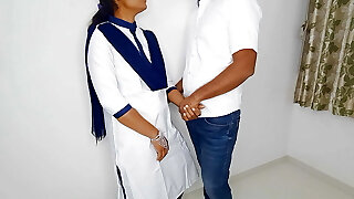 Shcool me class chutne ke baad komal ne apne boyfriend ke sath chut monstrous jayegi Shcool me class chutne ke baad komal ne apne boyfriend ke sath chut monstrous jayegi