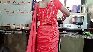 Kitchen me kam karate Samy bhabhi ko sahab ne chod diya rock hard fucking Kitchen me kam karate Samy bhabhi ko sahab ne chod diya rock hard fucking