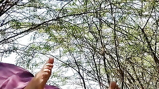 Desi aunty hot Desi aunty hot