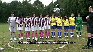 Asiatisches Fussballtraining artet zur harten sexorgie aus