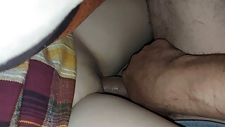 Back to school, stepdaughter and stepfather secretly plow at night, they must not make noise or the wife wakes up