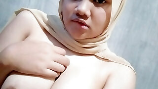 Having sex with his wifey in the morning Having sex with his wifey in the morning