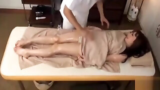 muy lindo masaje japonés(https://youtu.be/oboincvolm8)