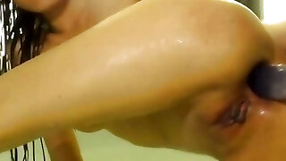 Ultra-kinky Asian Just Wants to Fuck