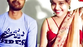 नवीनतम देसी जोड़ों हिंदी चुदाई एमएमएस वीडियो छोटे स्तन भाभी