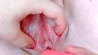 petite girl, making her cum with a vibrator