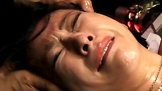 Slutty Asian babe loves to get tied so she can sploog