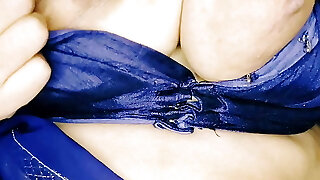 Indian Desi girl boob show in saree Indian Desi girl boob show in saree