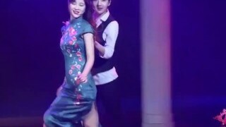 Chinese girl group lesbo dance