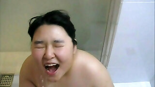 Lush Korean GF's golden shower