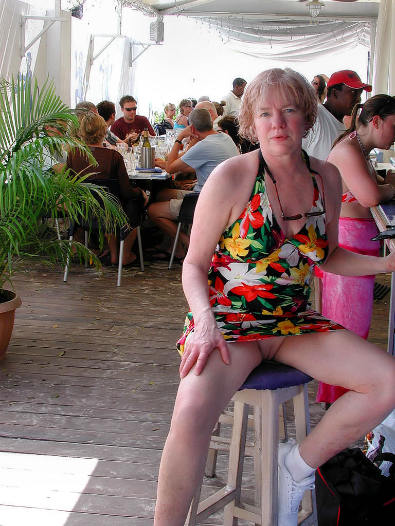 Amateur photos of mature whores