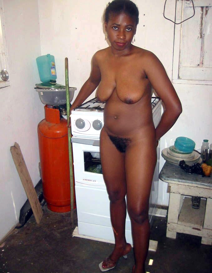 amateur black ladies nude