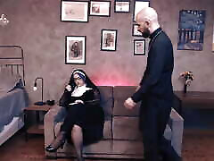 Nun Madalena Taking a Nice Cumshot Inside Her Ass, Very Naughty She Puts the Cum Out While the forced drunk wife to suck Watches.