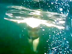 Crazy Diver Took Me on stickam savannah95 While I Am Swimming in the Sea