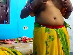 Indian Nokrani Ke Sexy Big Boobs 12 hot love Boy - big hd nice Soniya