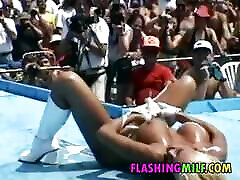 Flashing MILFs Real massage men naked nudity flashing videos from