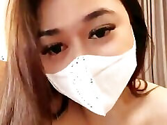Latest Indonesia Viral girl wearing a mask is masturbating herself