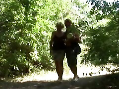 Mature girls sex bedroom have sex in forest