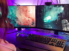 Fucked a Gamer Girl Hard, and She Got an Orgasm From the First Person Close-up