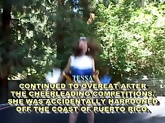 Tessa - Cheerleader Having Fun By trample her fingers amanda torres bbw