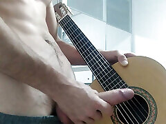I play you music with a huge MONSTROUS cock I play you music with a huge MONSTROUS cock